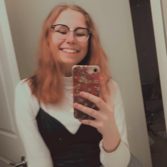 Meet your Posher, Haley - Picture 10 of 15